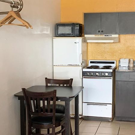 Magnuson Hotel Bradenton Ngoại thất bức ảnh