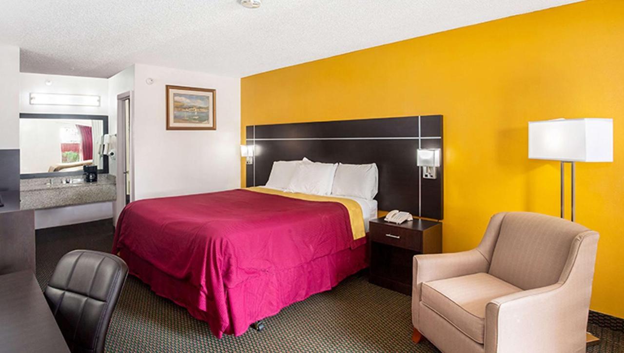 Magnuson Hotel Bradenton Ngoại thất bức ảnh