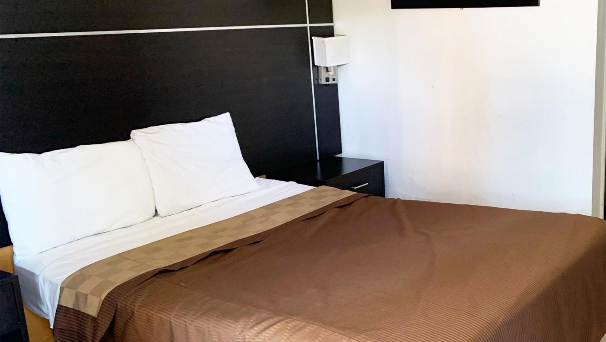 Magnuson Hotel Bradenton Ngoại thất bức ảnh