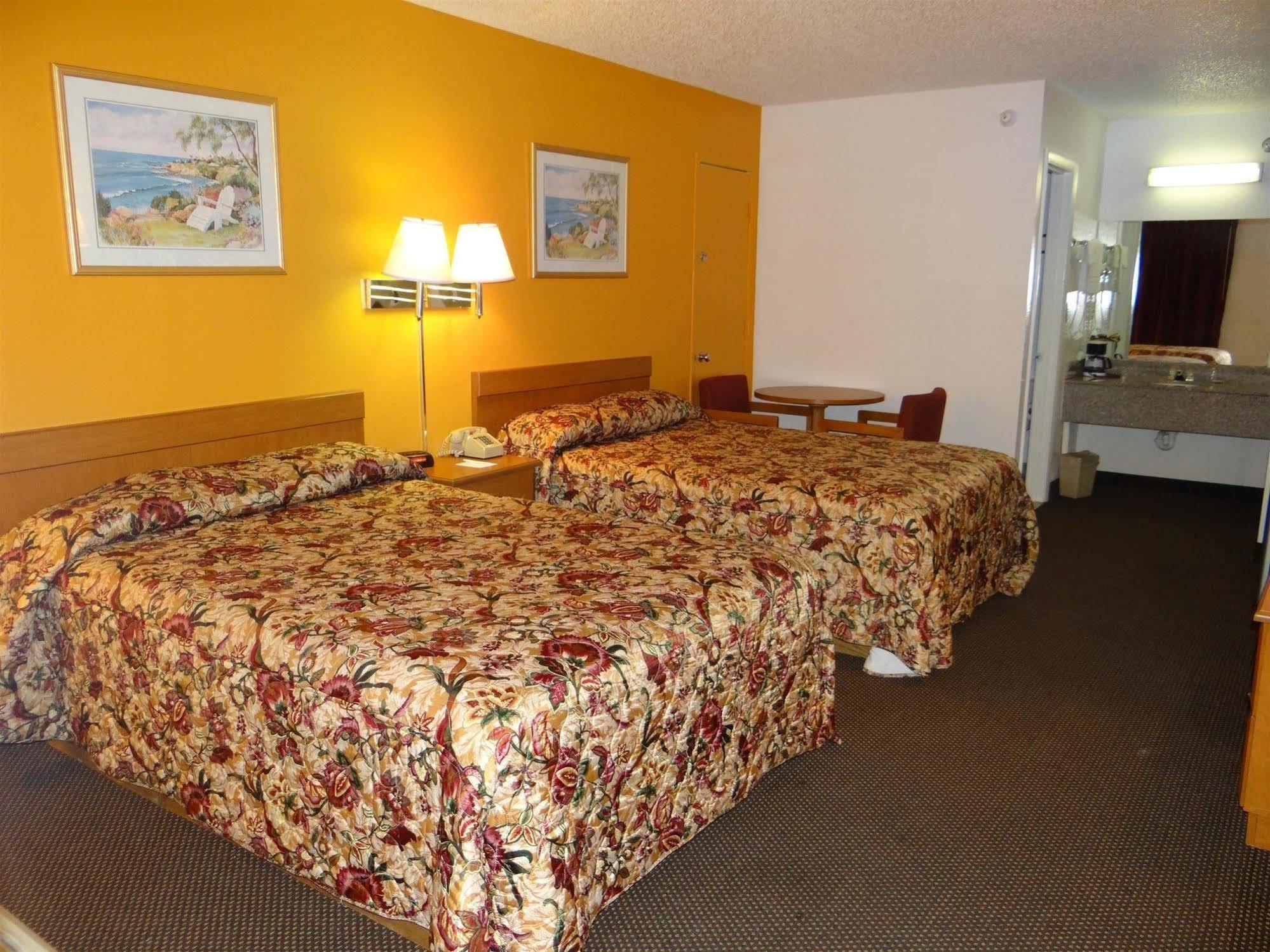 Magnuson Hotel Bradenton Ngoại thất bức ảnh